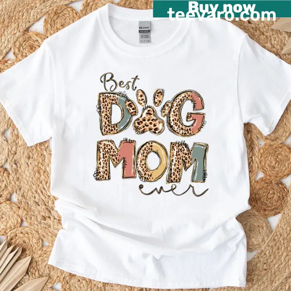 Oversized t-shirt with a playful 'Best Dog Mom Ever' graphic and dog illustration