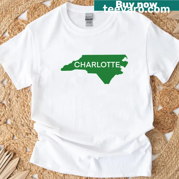 Oversized T-shirt with typography design of Charlotte, North Carolina
