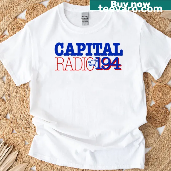 Minimalist T-shirt featuring abstract Cr5 typography