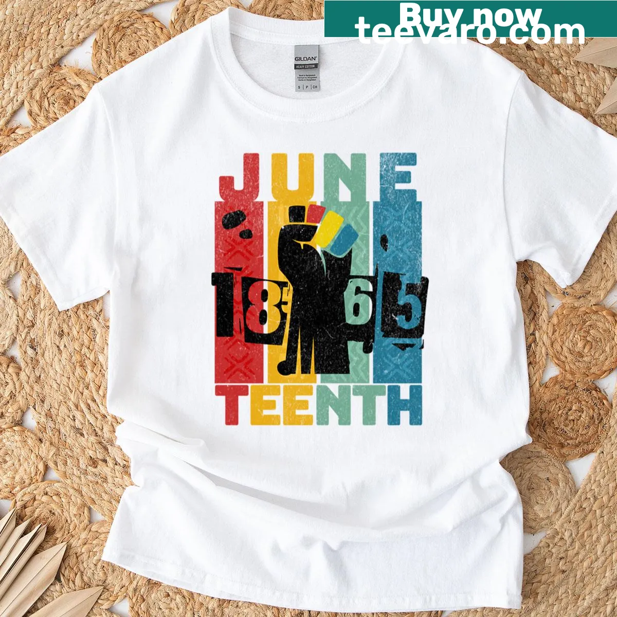 Vintage t-shirt with freedom fist symbol from 1865 for Juneteenth — on a men's t-shirt