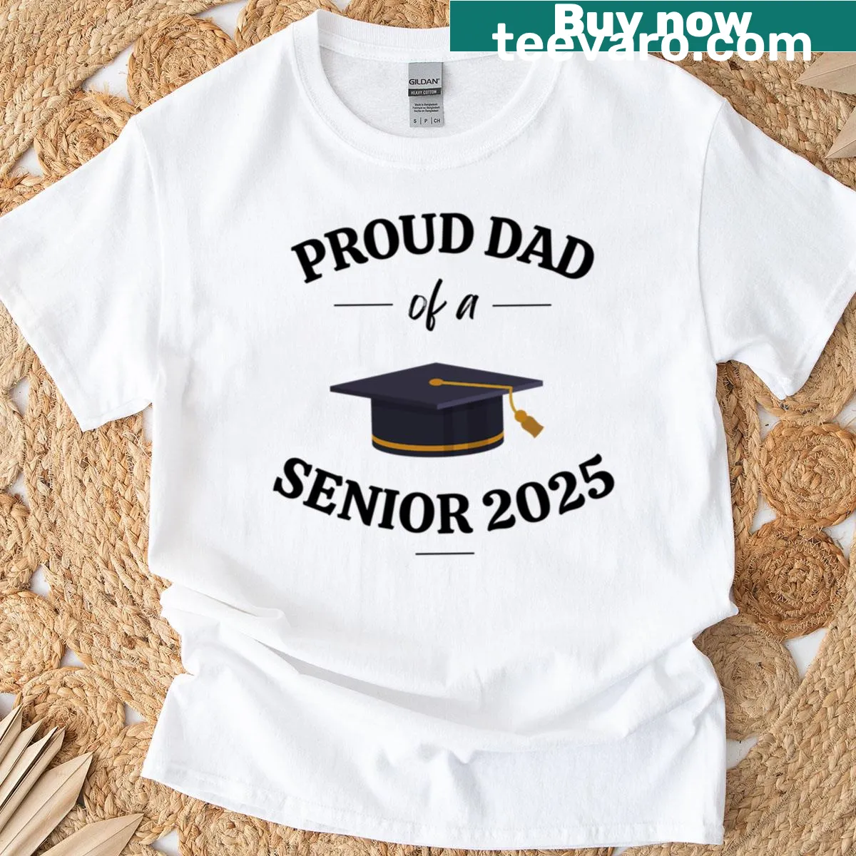 T-shirt with text celebrating 'Proud Dad Of A Senior 2025' — on a men's t-shirt