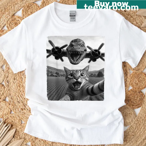 Illustration t-shirt featuring a funny cat selfie meme design