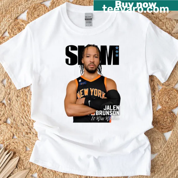 Graphic t-shirt featuring Jalen Brunson in a slam dunk pose