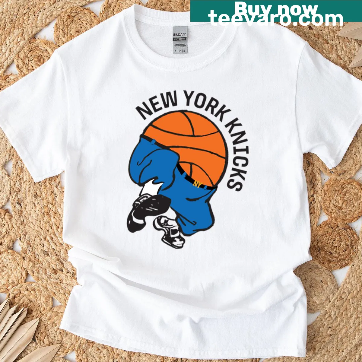 Oversized New York Knickerbockers T-shirt with alternate logo — on a men's t-shirt