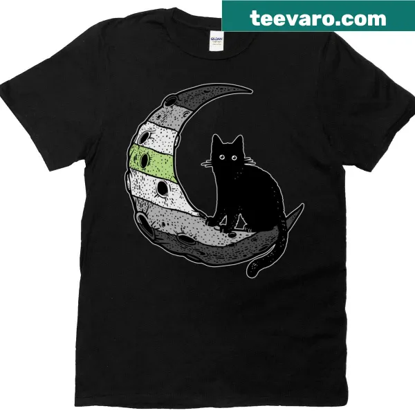 Oversized T-shirt featuring a cat under a moonlit sky