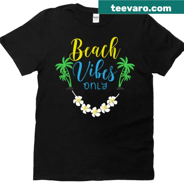 Oversized t-shirt with a fun beach vibes slogan