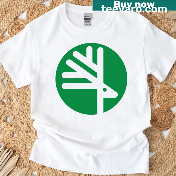 Vintage distressed T-shirt featuring a retro Toronto Zoo design