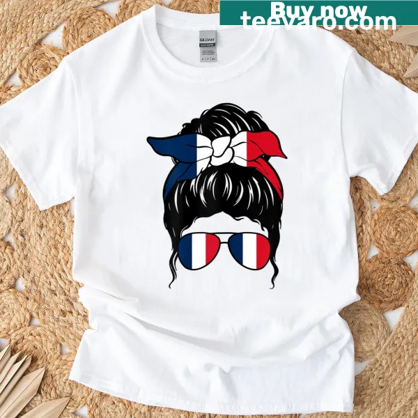 T-shirt celebrating French pride with a stylish design.