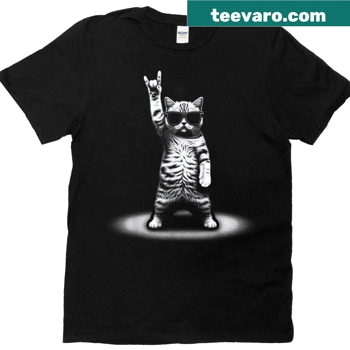 Funny T-shirt with cartoon cat in rock music style — on a men's t-shirt