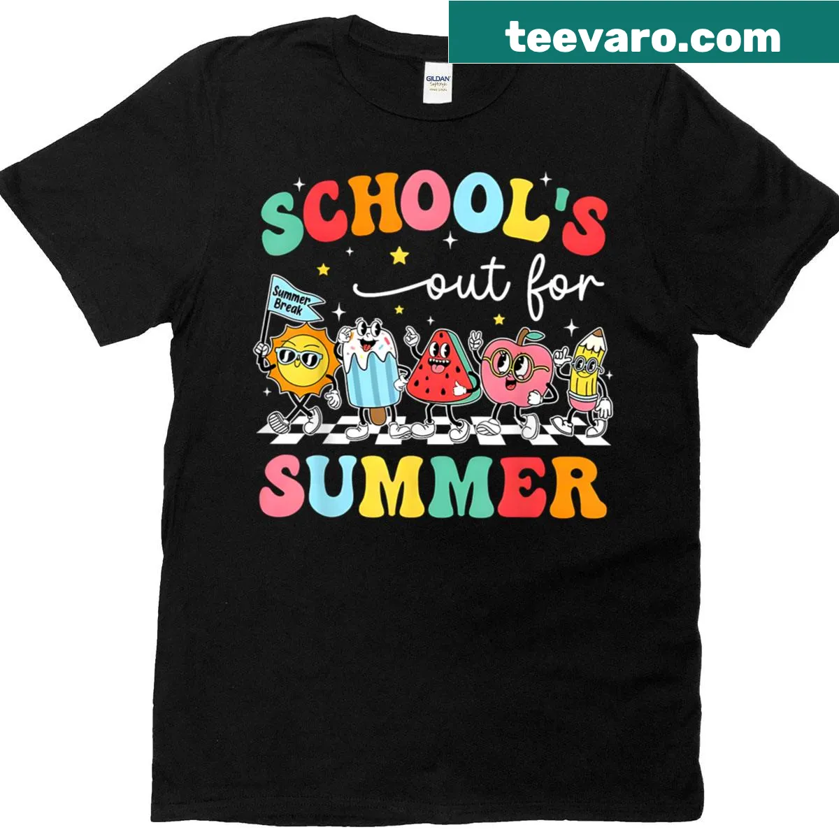 Retro T-shirt for teachers celebrating the last day of school — on a men's t-shirt