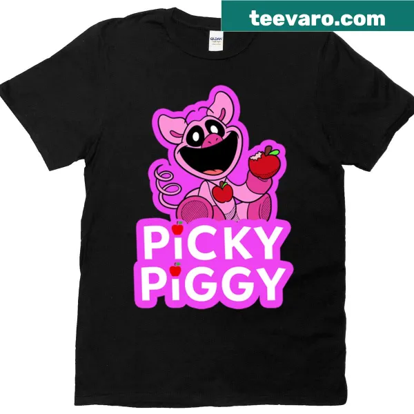 Oversized t-shirt featuring a playful pig graphic