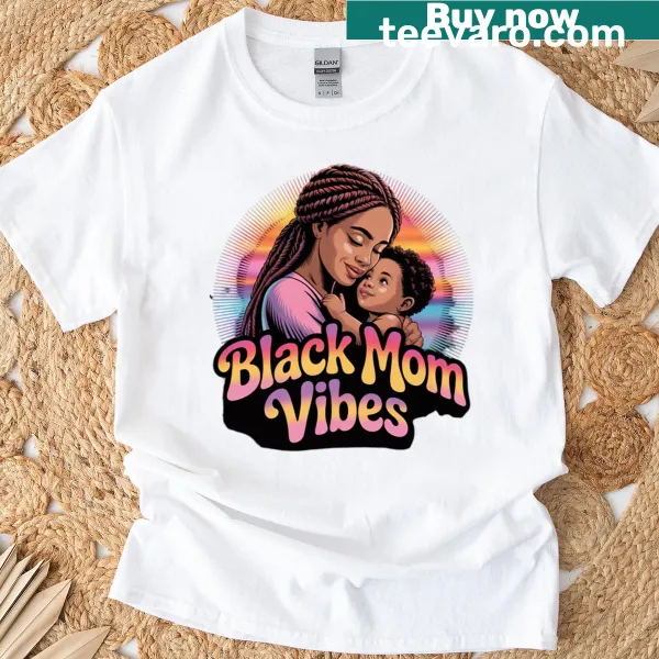 Oversized t-shirt with bold text 'Proud Mama' celebrating Black motherhood