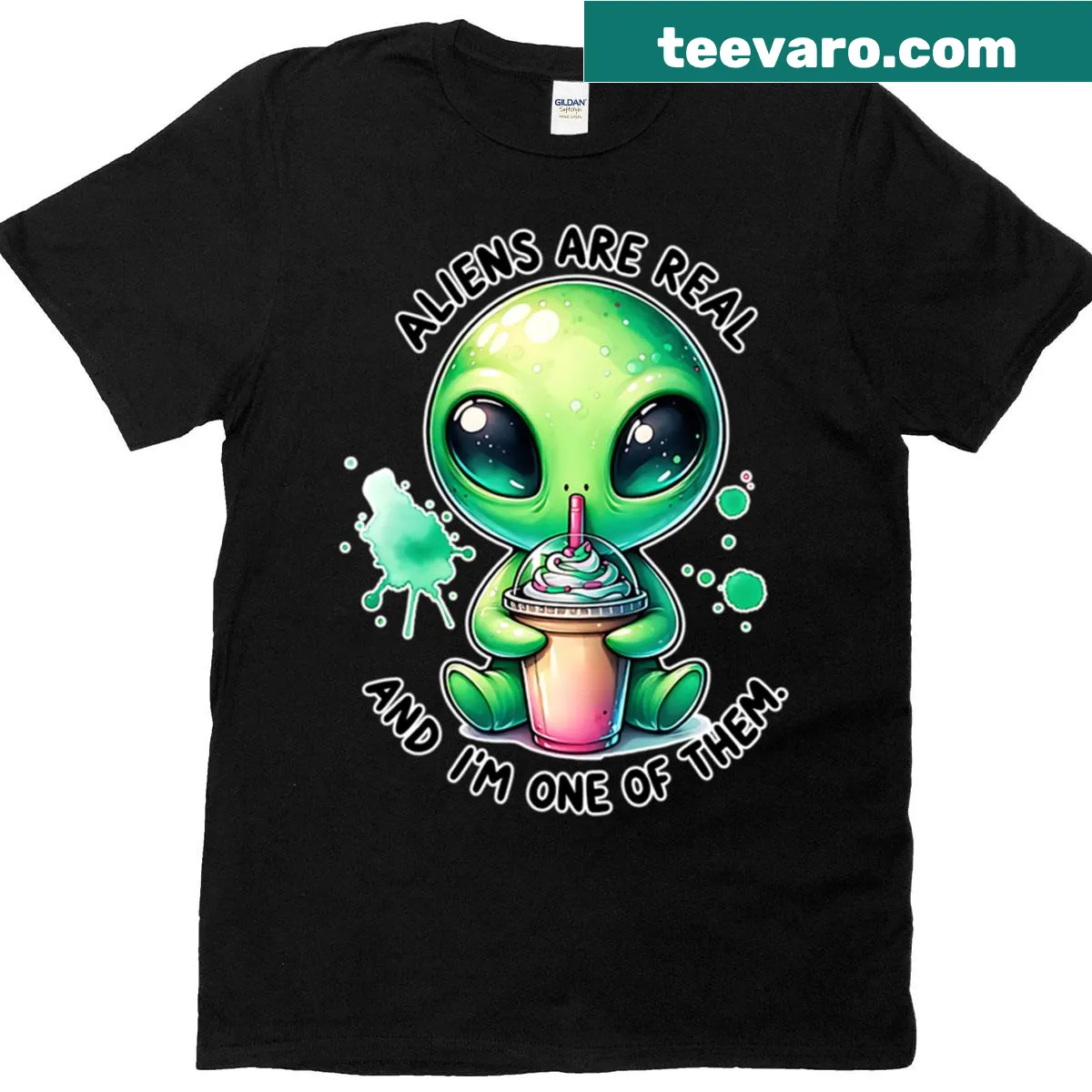 Cute alien graphic on an oversized dark T-shirt for coffee lovers and space fans. — on a men's t-shirt