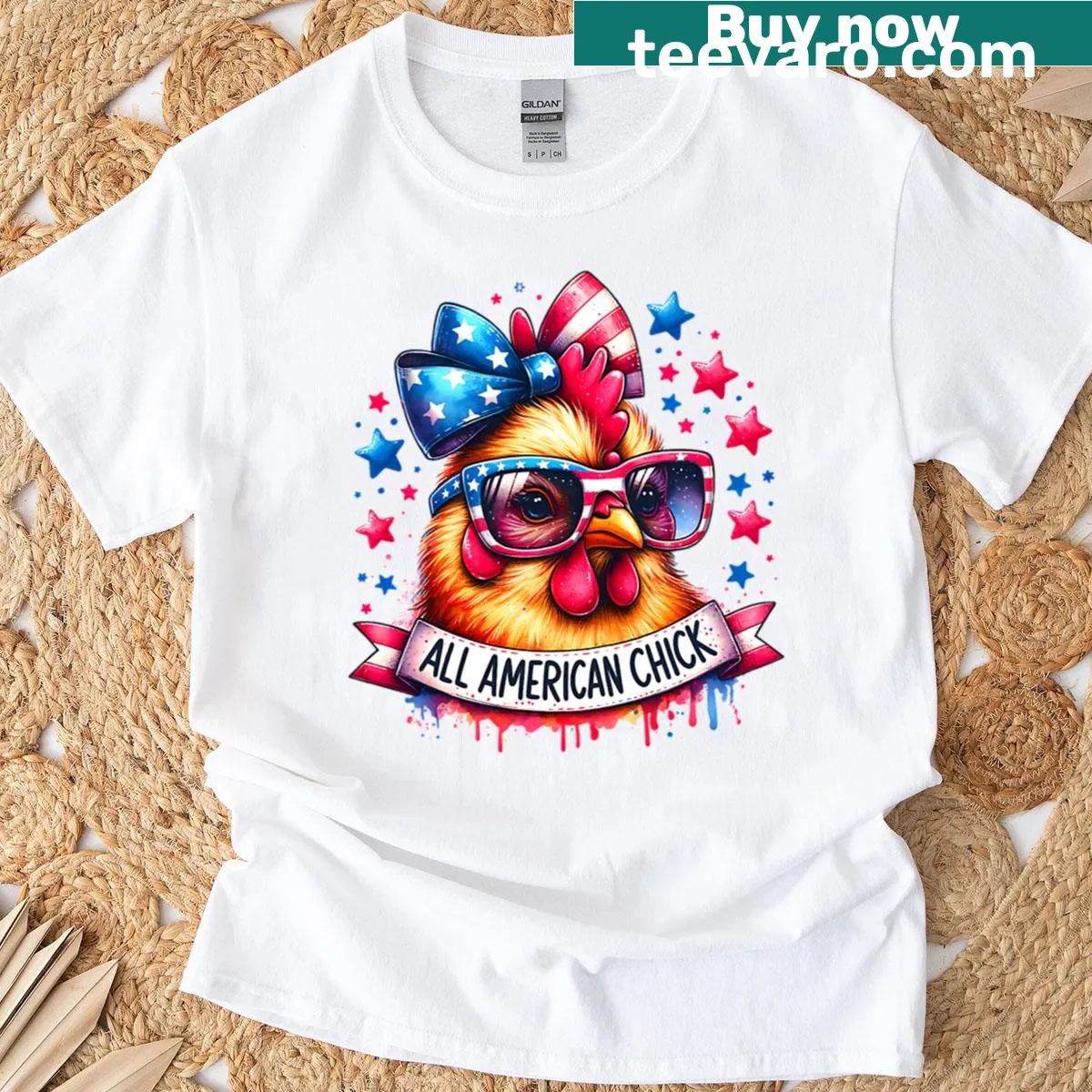 Retro design featuring a chick with sunglasses for July 4th — on a men's t-shirt
