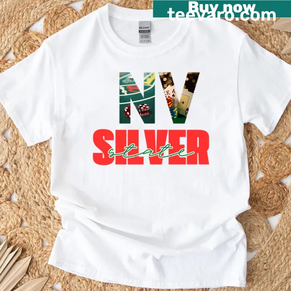 Oversized T-shirt featuring the text 'Nevada' in stylish typography