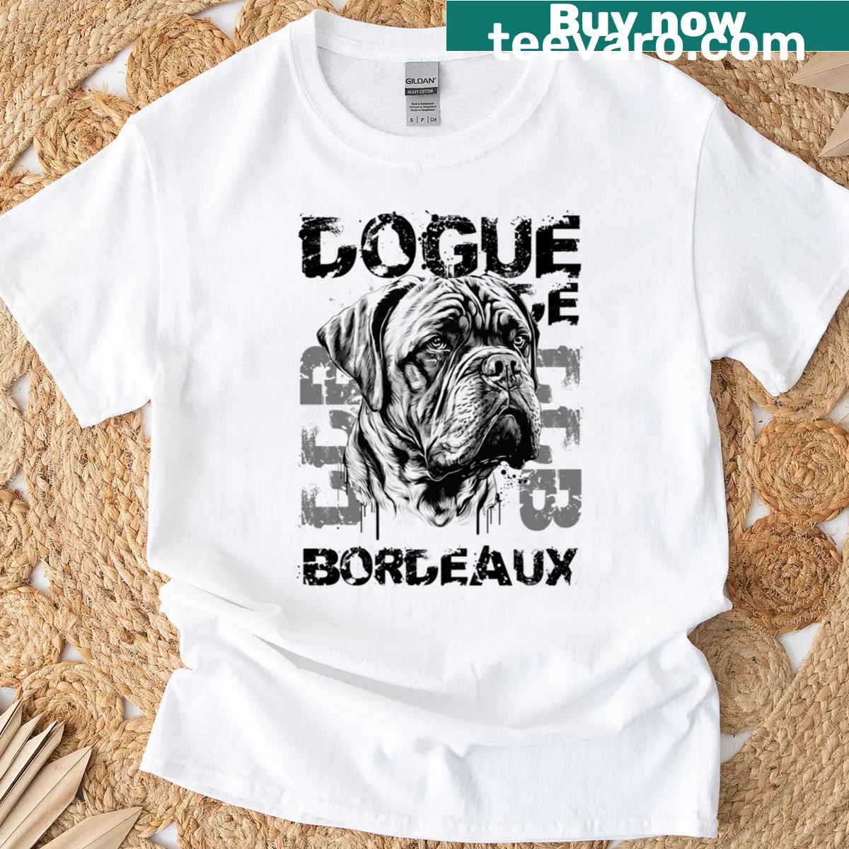 Illustration of a Dogue De Bordeaux on a T-shirt — on a men's t-shirt