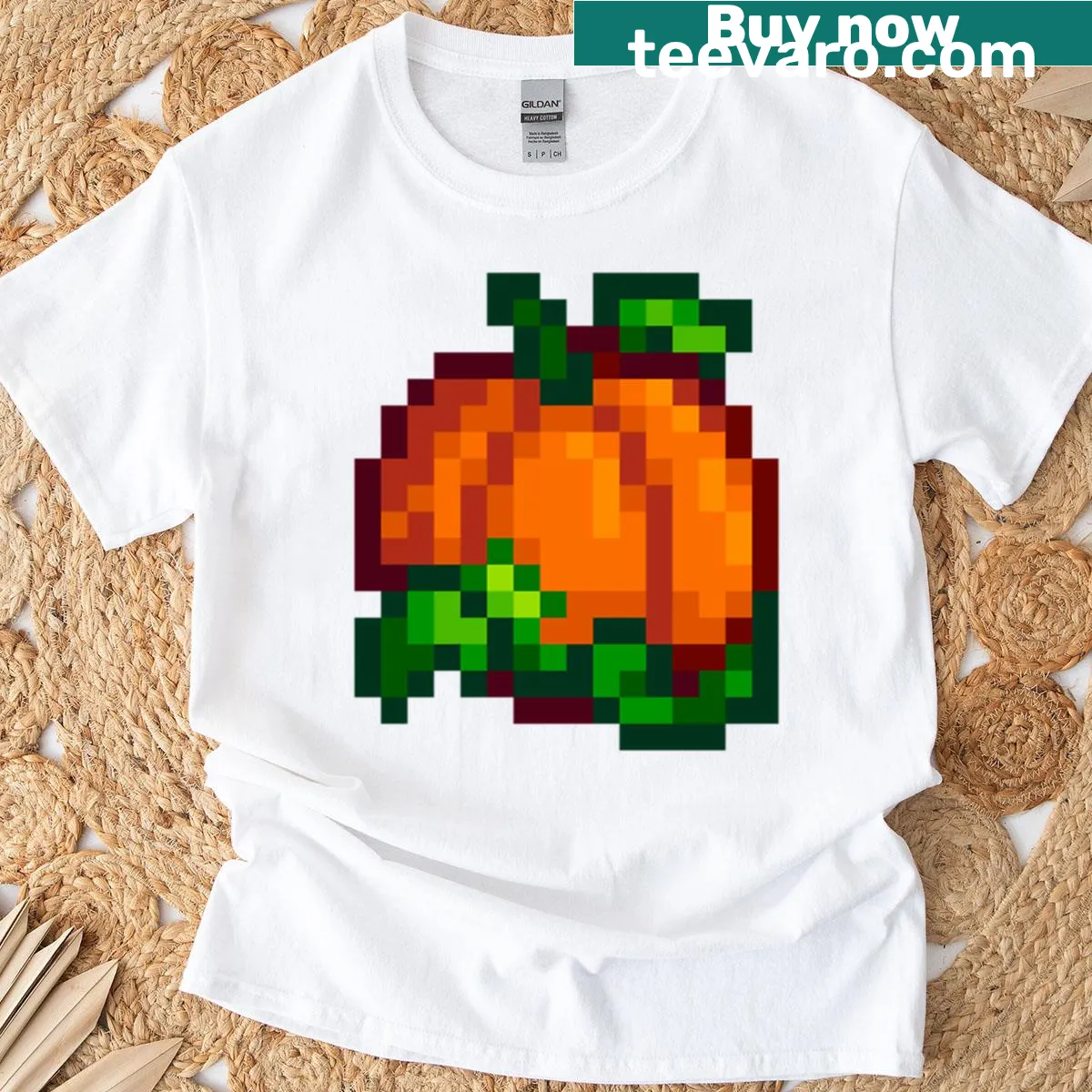 Oversized T-shirt with a pumpkin graphic inspired by Stardew Valley. — on a men's t-shirt