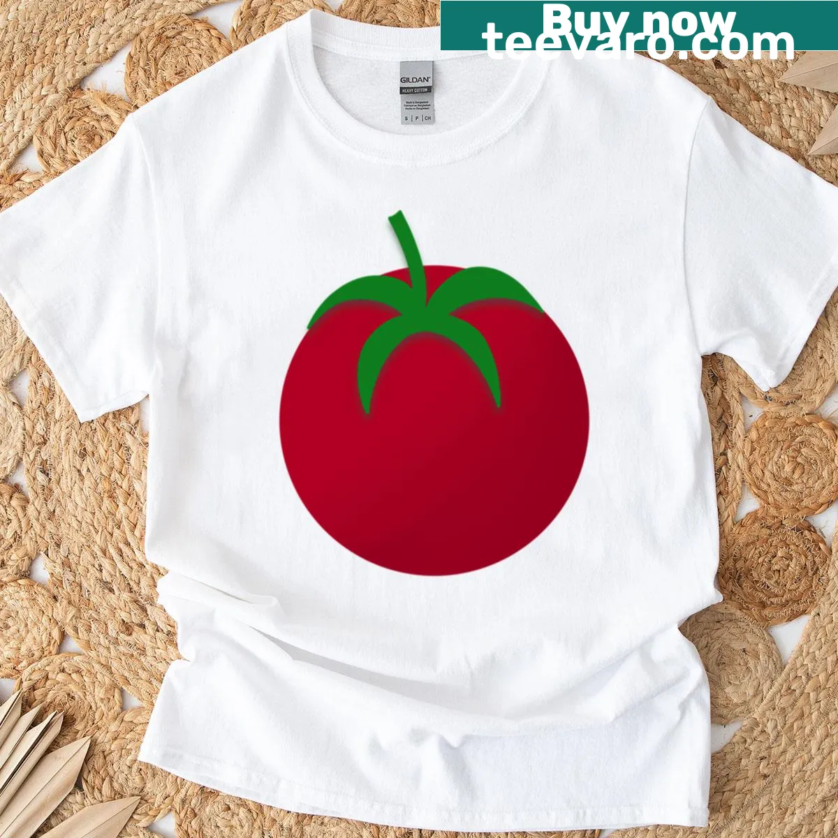 Illustration of a round tomato on a t-shirt — on a men's t-shirt