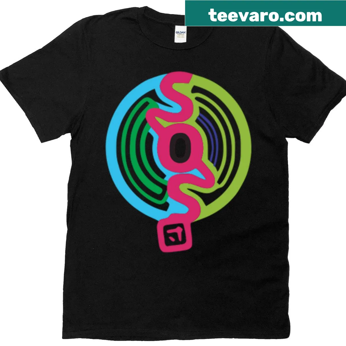 Emblem t-shirt representing a club with a strong community — on a men's t-shirt