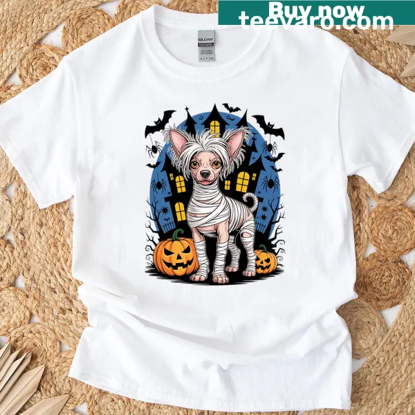 Oversized Halloween t-shirt with a spooky mummy Chinese Crested graphic