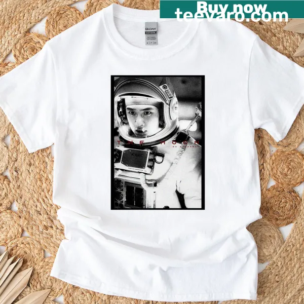 The Moon illustration on Do Kyungsoo T-shirt