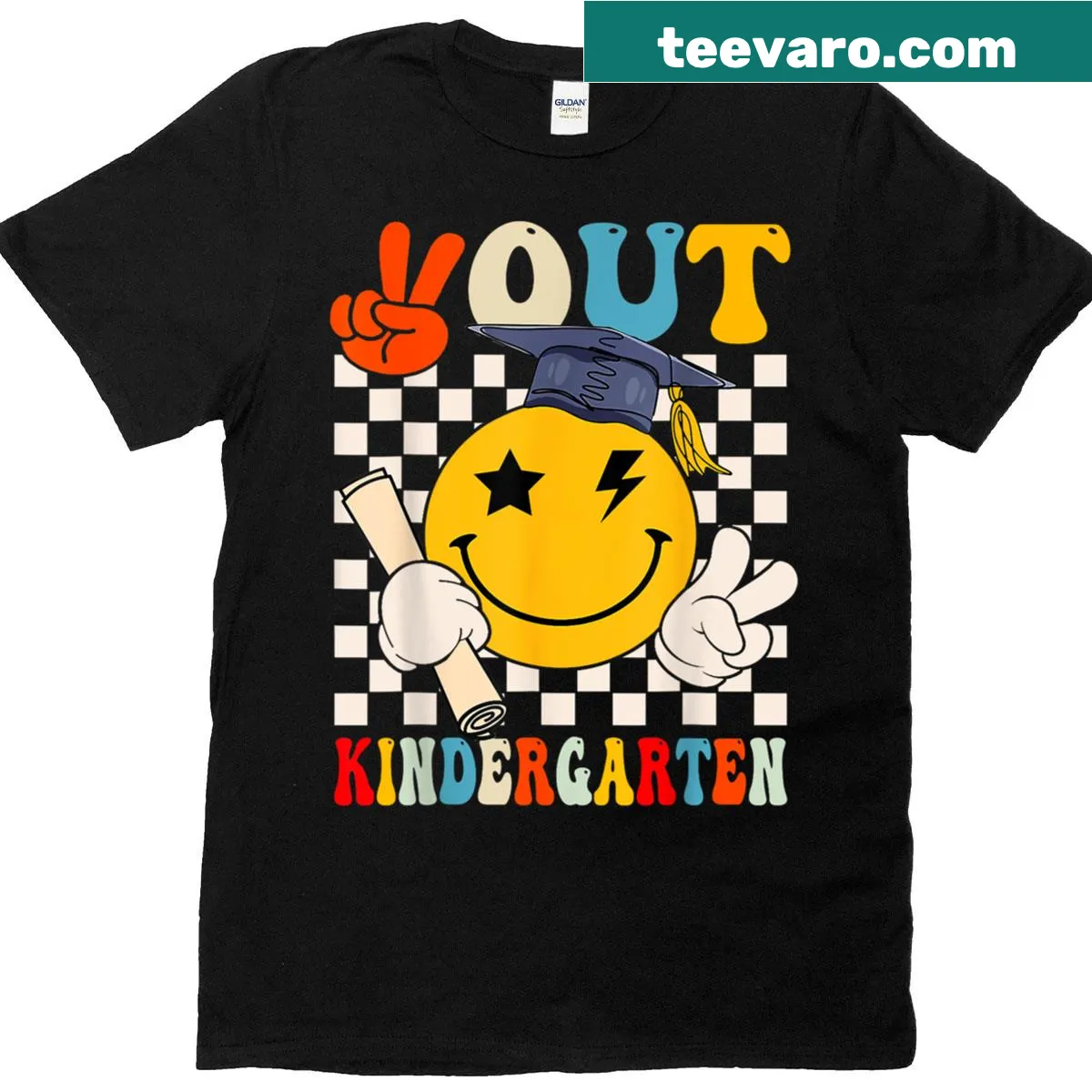 Retro design with text 'Peace Out' for kindergarten graduation — on a men's t-shirt
