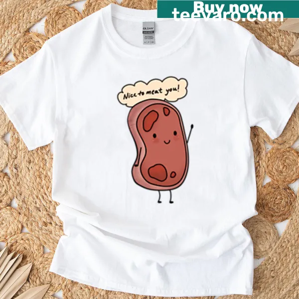 Oversized T-shirt with playful text 'Nice To Meat You'