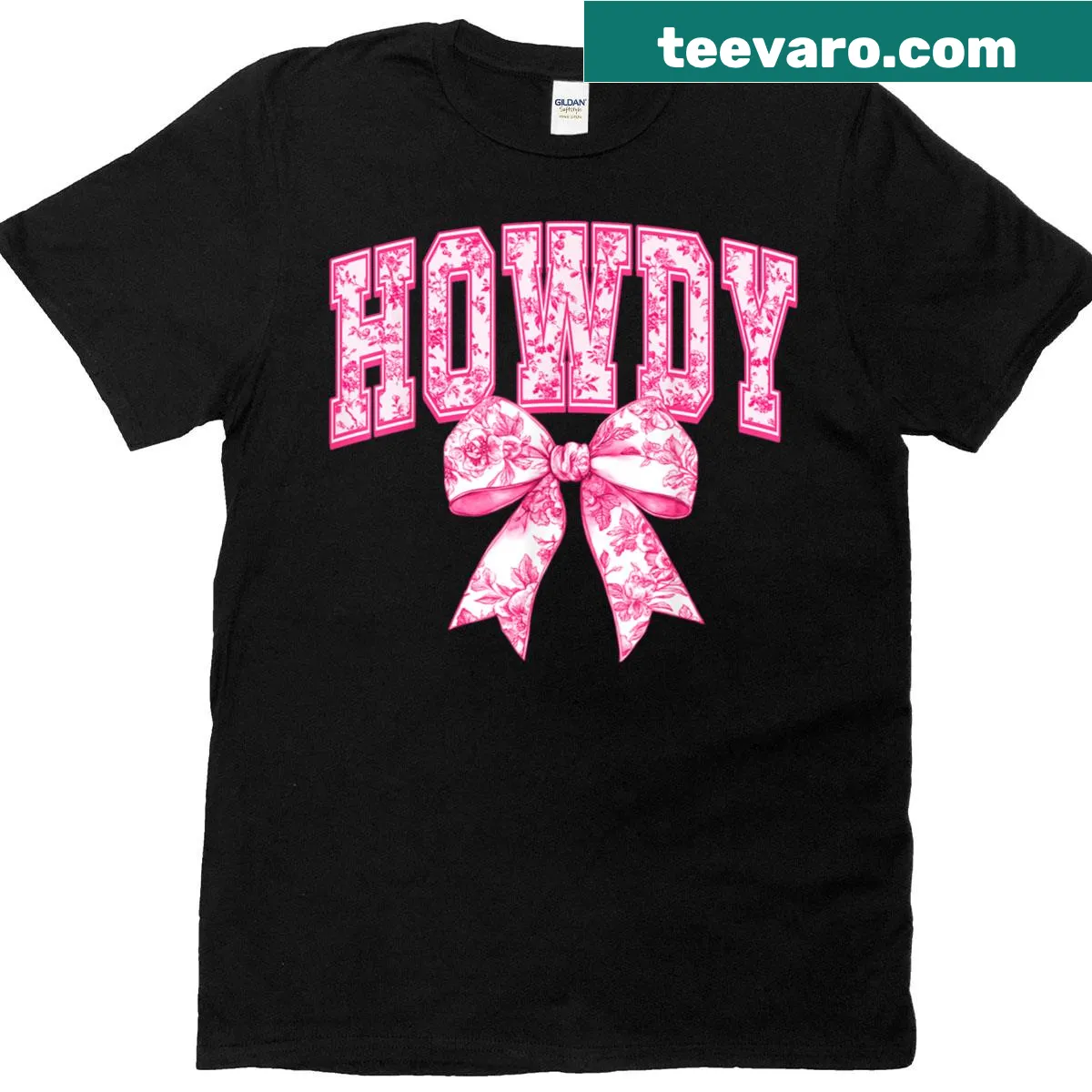 Retro Western T-shirt with a fun 'Howdy' graphic for women and girls — on a men's t-shirt
