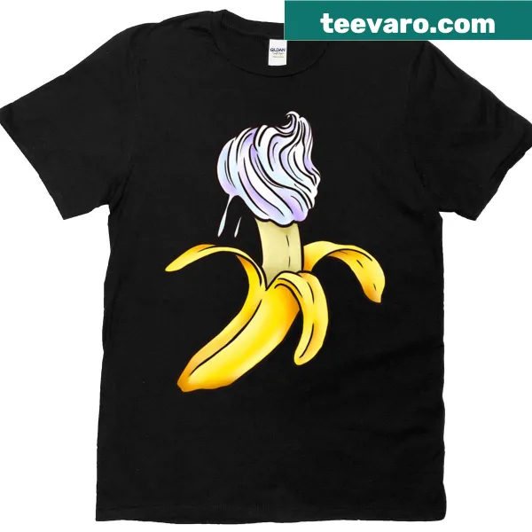 Oversized T-shirt with a fun banana split graphic