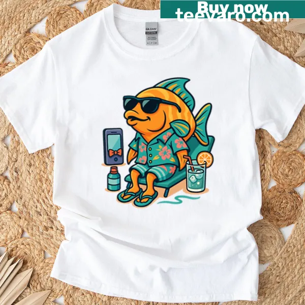 Boxy T-shirt with a cartoon fish dressed elegantly
