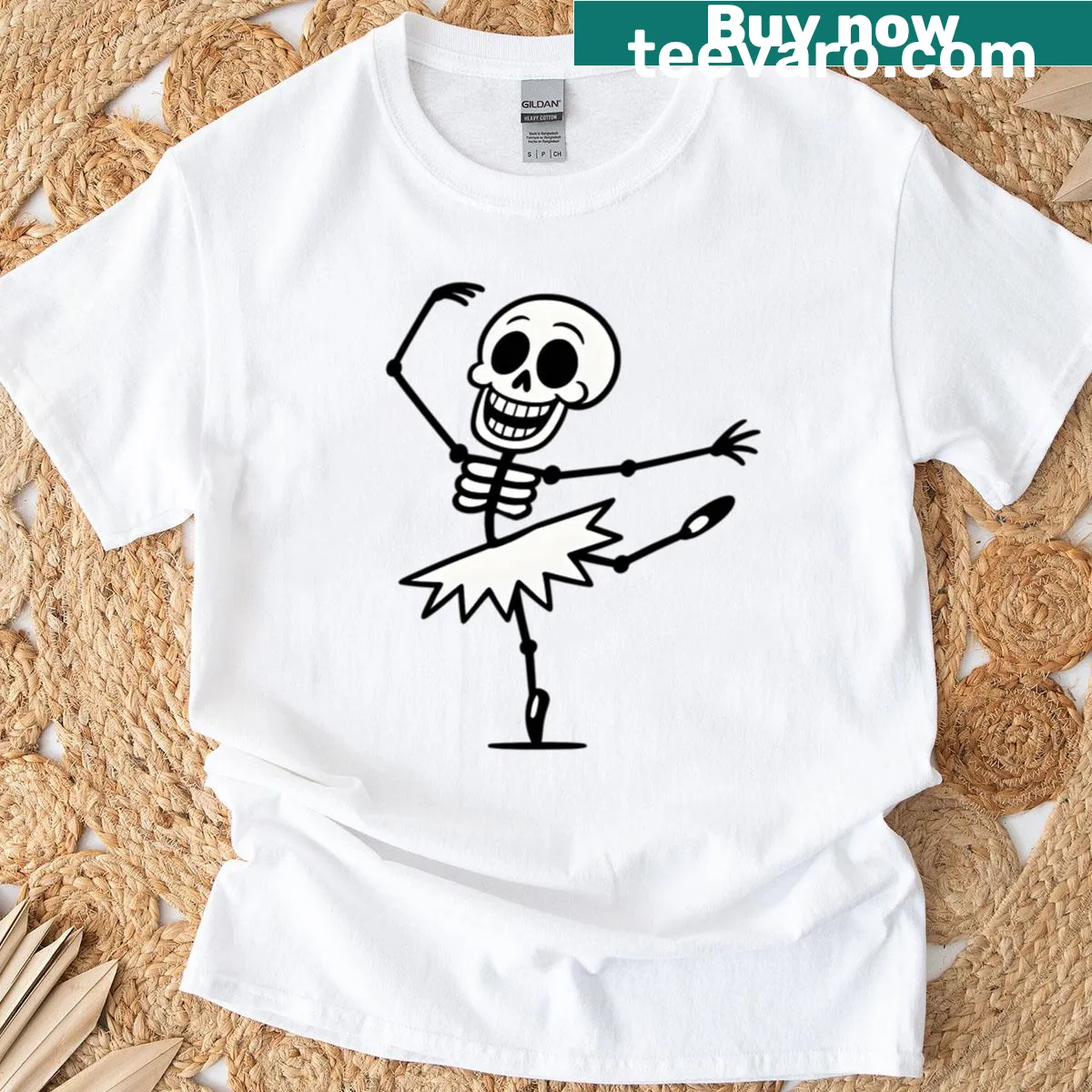 Oversized T-shirt with a skeleton ballerina on a tippy toe graphic — on a men's t-shirt