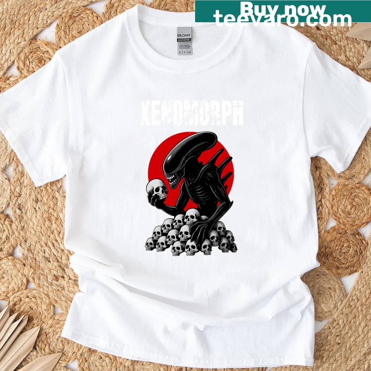 Xenomorph design T-shirt for science fiction fans — on a men's t-shirt