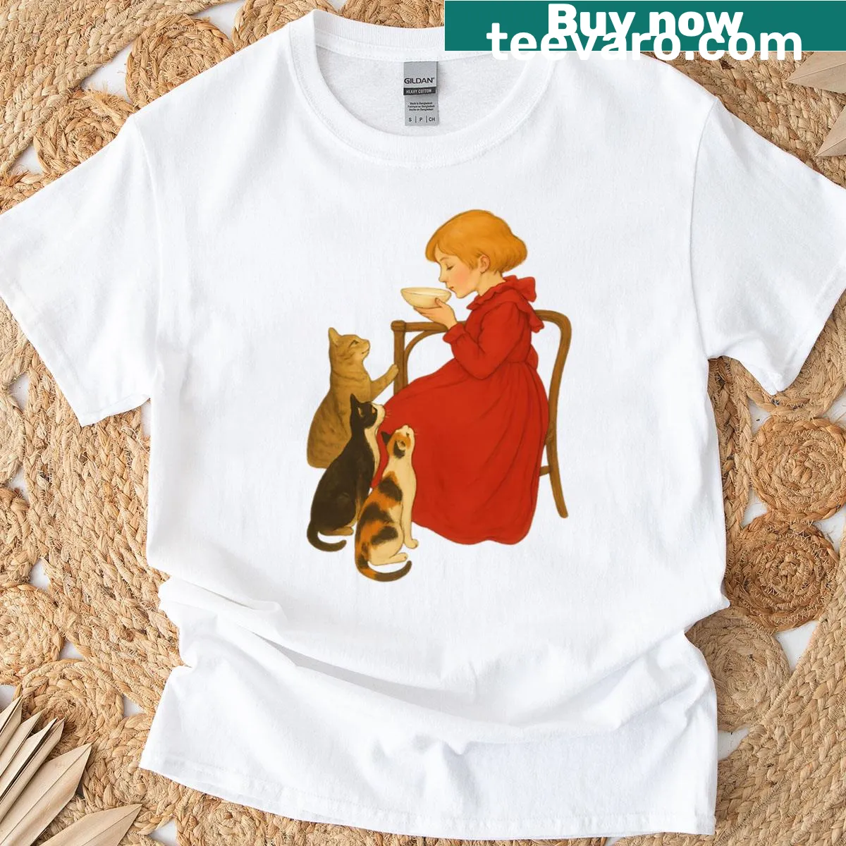 Oversized t-shirt featuring an illustration of three cats for kids — on a men's t-shirt