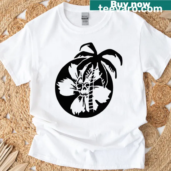 Oversized T-shirt with a summer-themed skull illustration