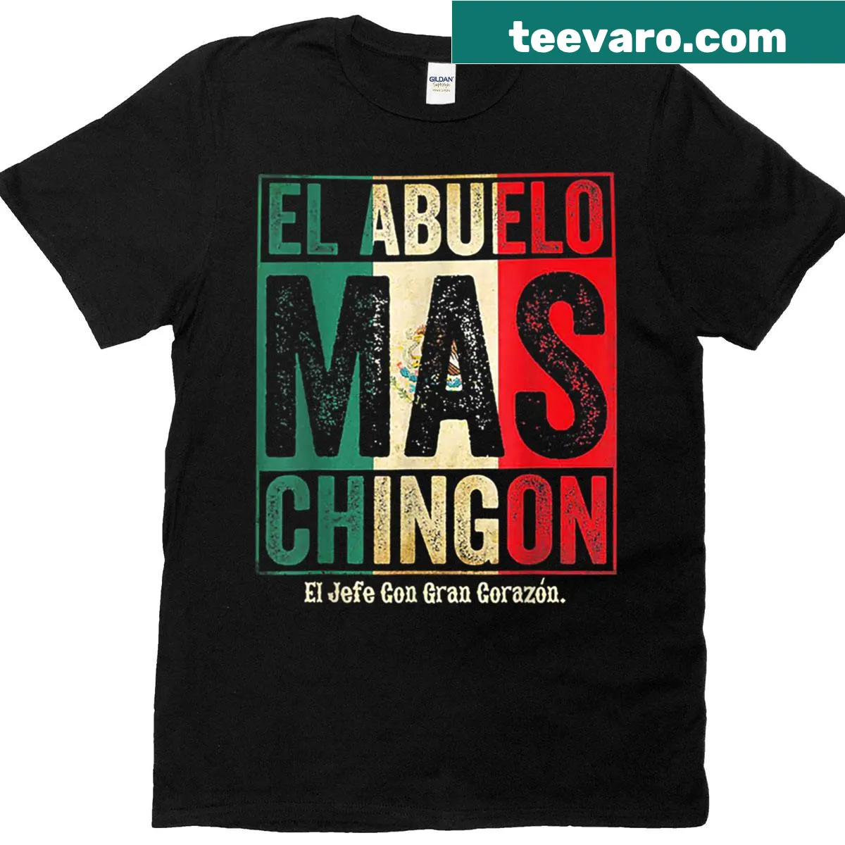 T-shirt celebrating grandpas with 'El Abuelo Mas Chingon Jefe Con Gran Corazon' text — on a men's t-shirt