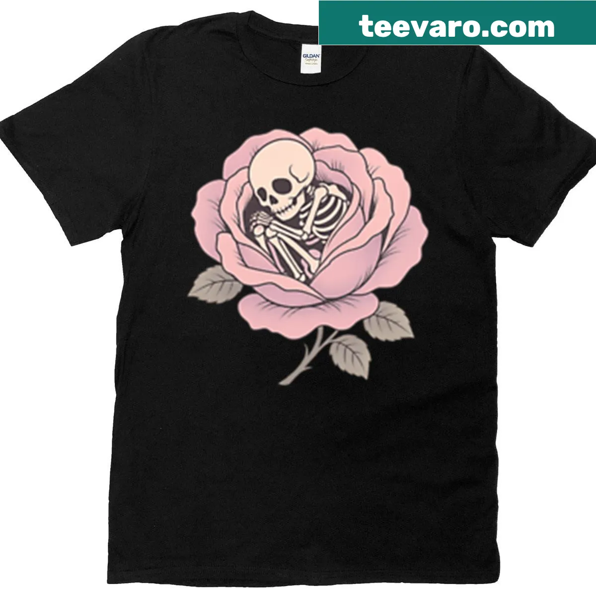 Oversized T-shirt with an illustration of mourning blooms — on a men's t-shirt