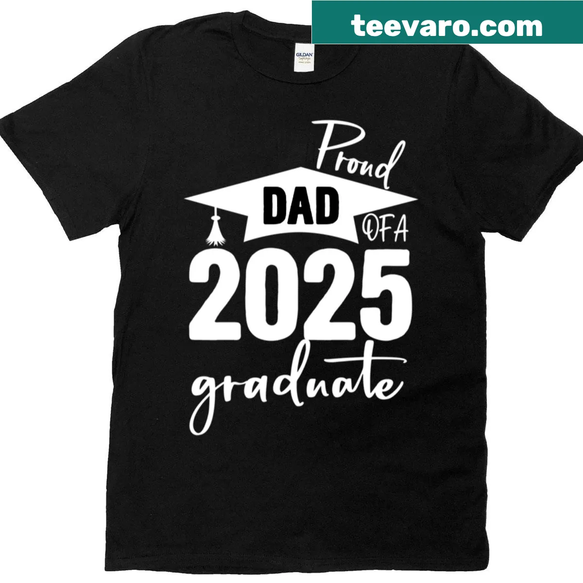 T-shirt for proud dads of the class of 2025 graduates — on a men's t-shirt
