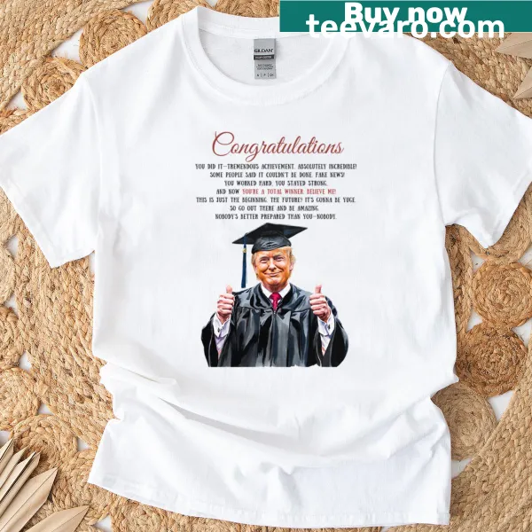 Boxy T-shirt with congratulatory design for special occasions