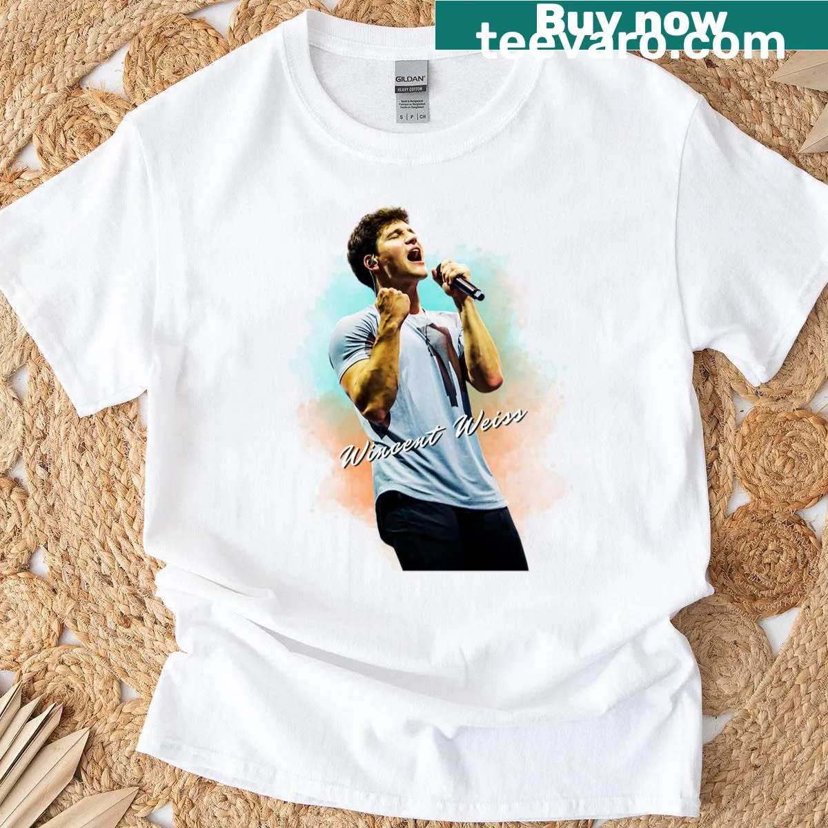 T-shirt featuring Wincent Weiss name in bold text — on a men's t-shirt