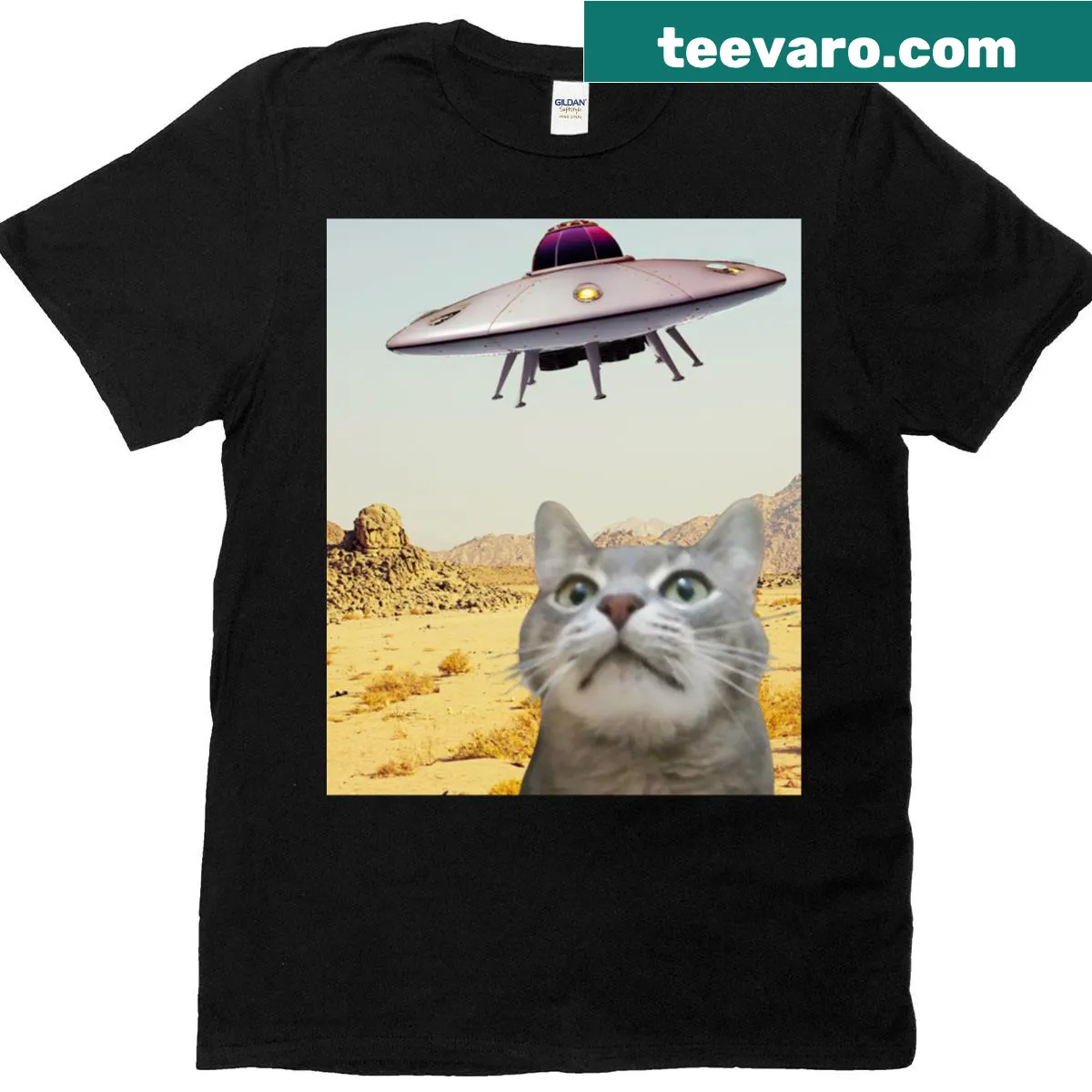 T-shirt with a cartoon of a cat in a flying saucer. — on a men's t-shirt