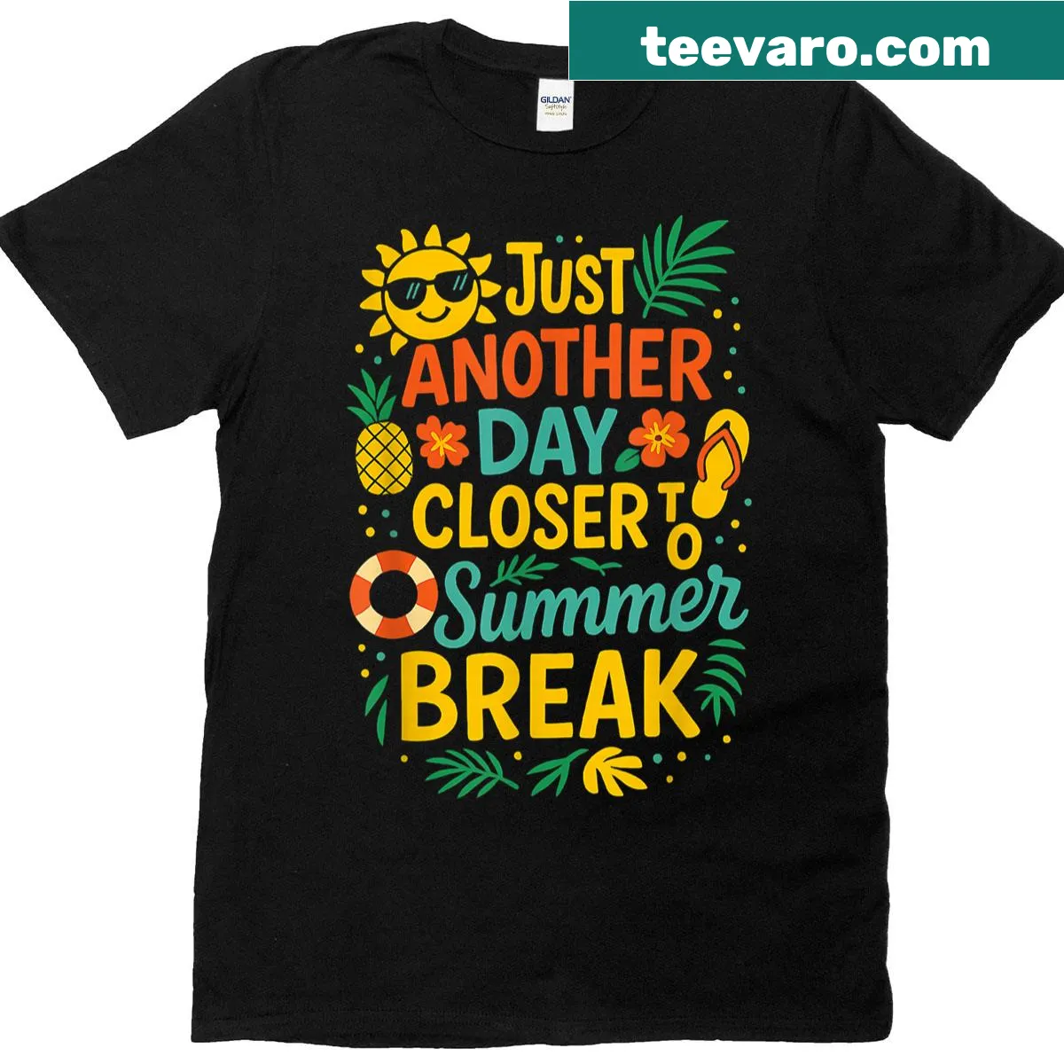 T-shirt celebrating the last day of school with summer break excitement — on a men's t-shirt