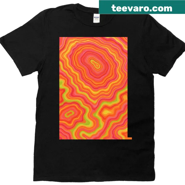 Oversized T-shirt with psychedelic wavy abstract pattern