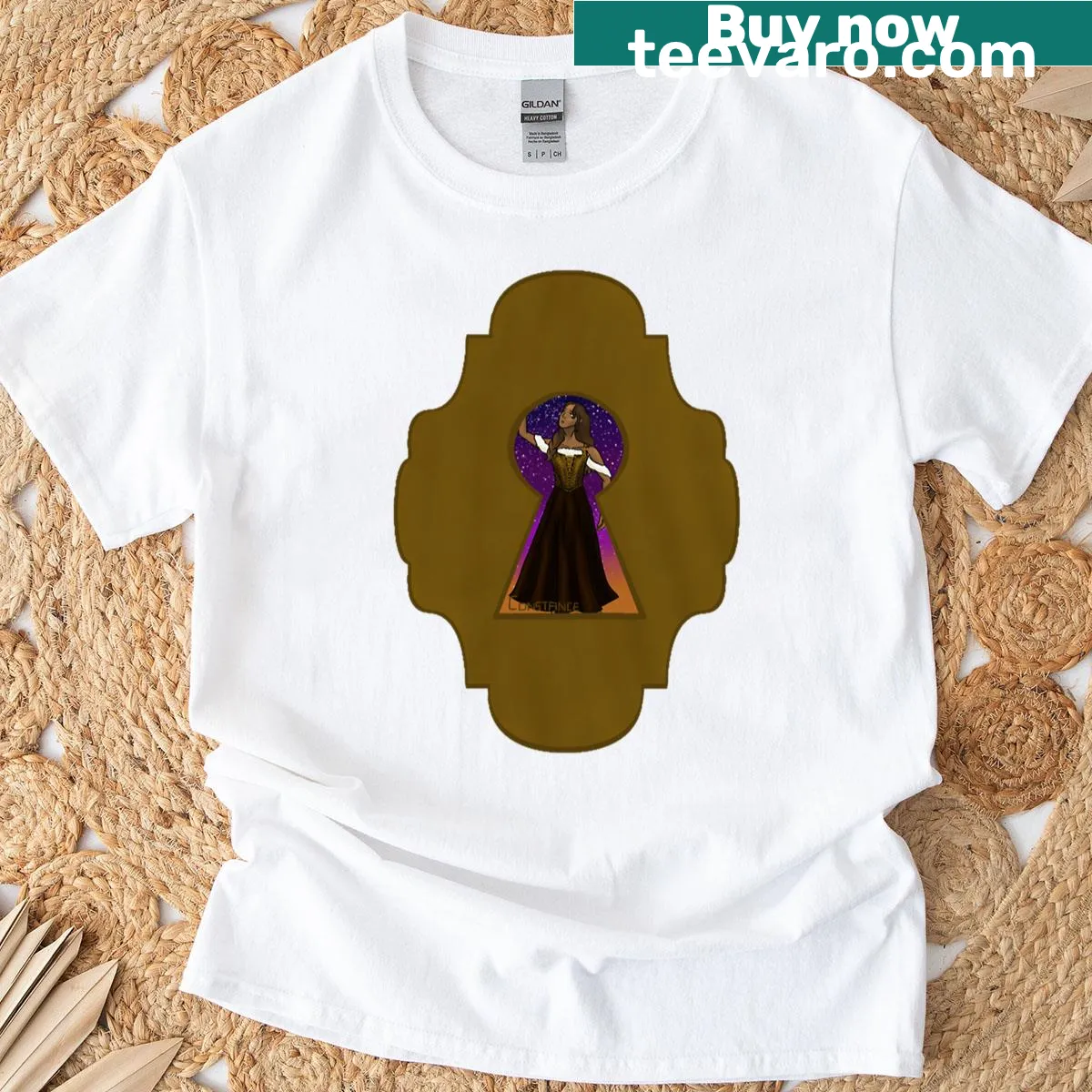 Minimalist T-shirt with a silhouette of a keyhole — on a men's t-shirt