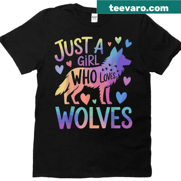 Artful T-shirt featuring a howling wolf design