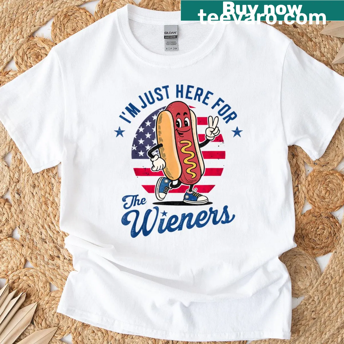 Playful hot dog illustration with patriotic elements on a T-shirt — on a men's t-shirt