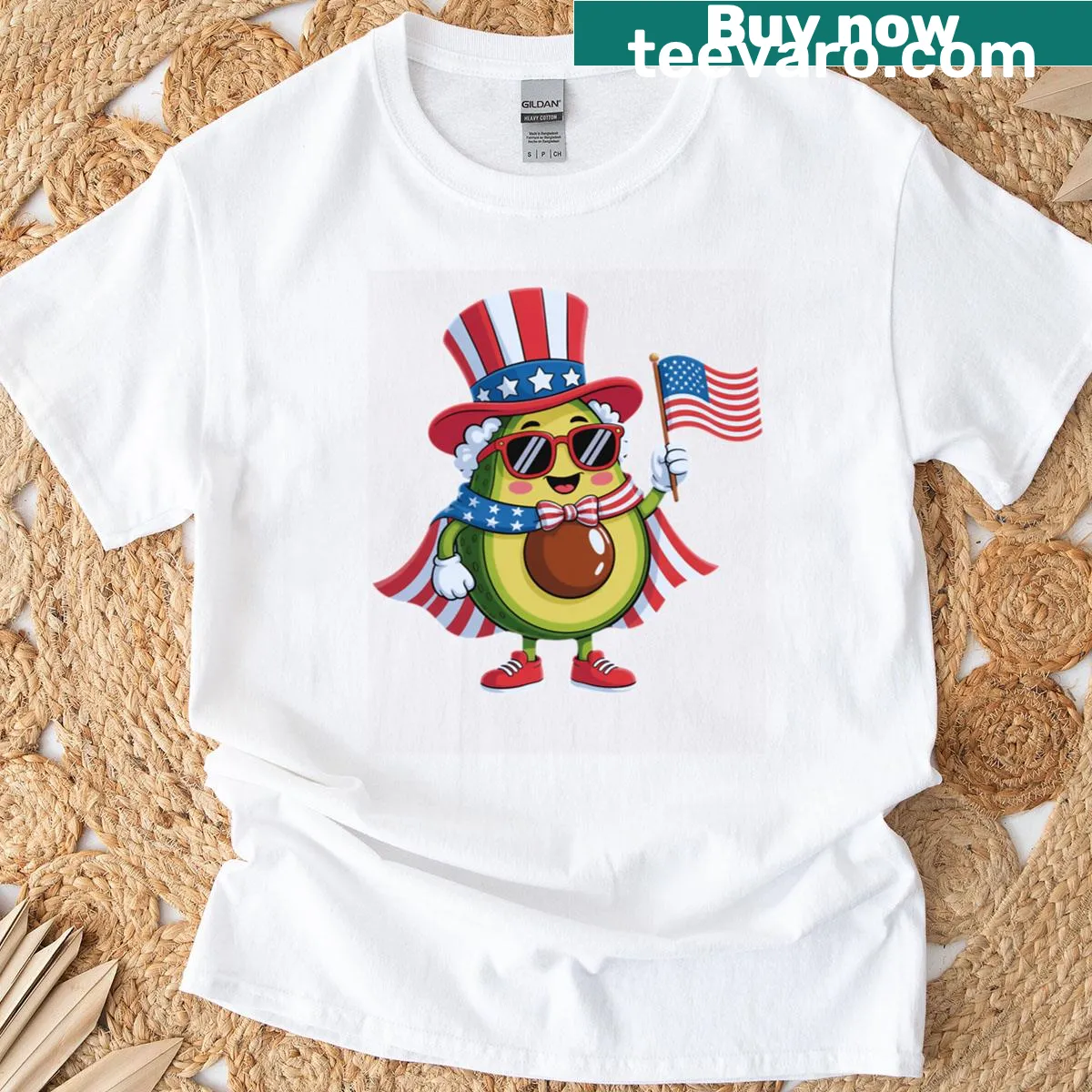 Cute avocado cartoon with USA flag for July 4th celebration — on a men's t-shirt