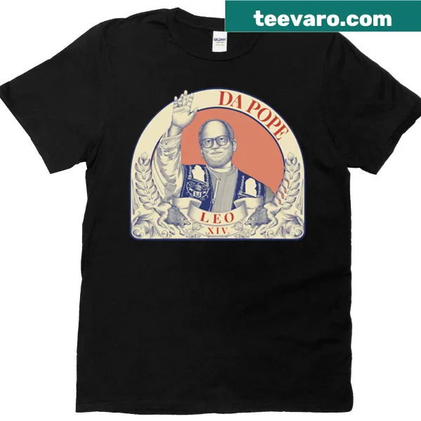 Oversized T-shirt with an illustration of Pope Leo