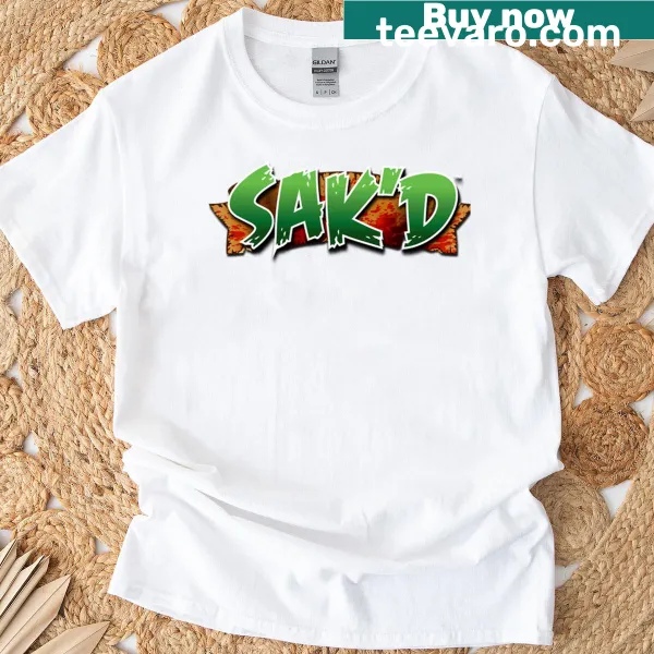 Simple Sakd logo t-shirt for brand enthusiasts.