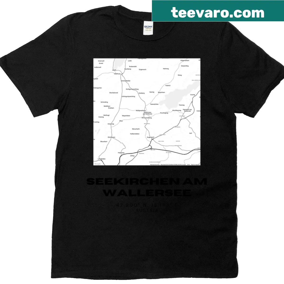 Minimalist line-art map of Seekirchen Am Wallersee on a t-shirt — on a men's t-shirt