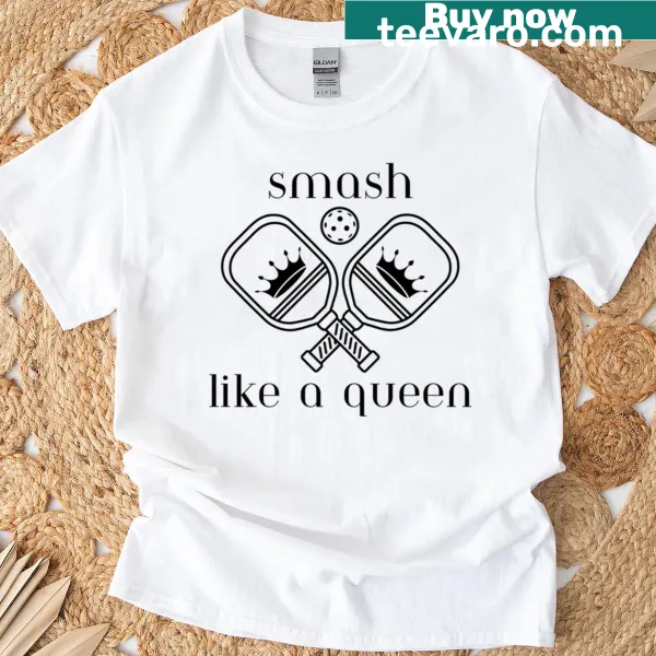 Oversized T-shirt with humorous Smash Like A Queen slogan